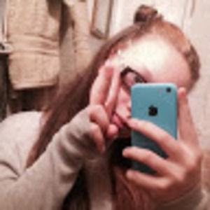 Meet your Posher, Adrianna